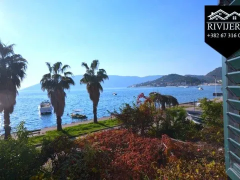 Sale, two bedroom apartment, 61m², Zelenika, Herceg Novi - image 1