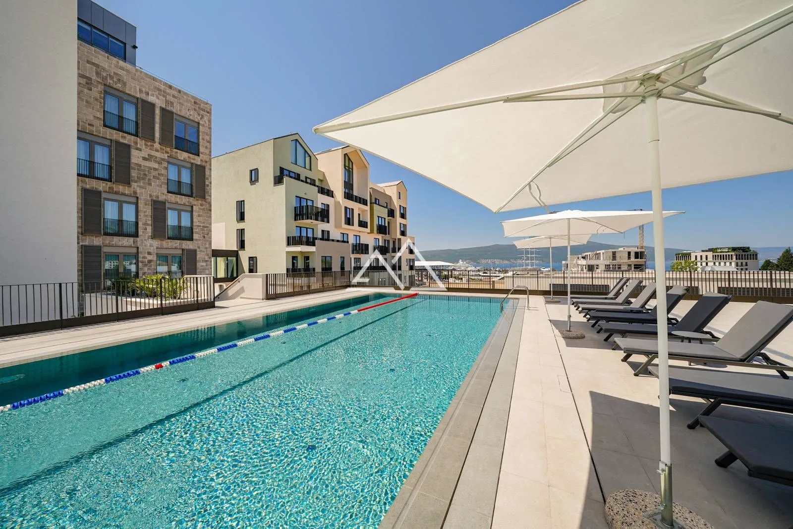 Prodaja, dvosoban stan, 91m², Tivat, Crna Gora