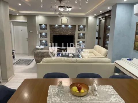 Rent, four bedroom apartment, 85m², Senjak, Beograd - image 2
