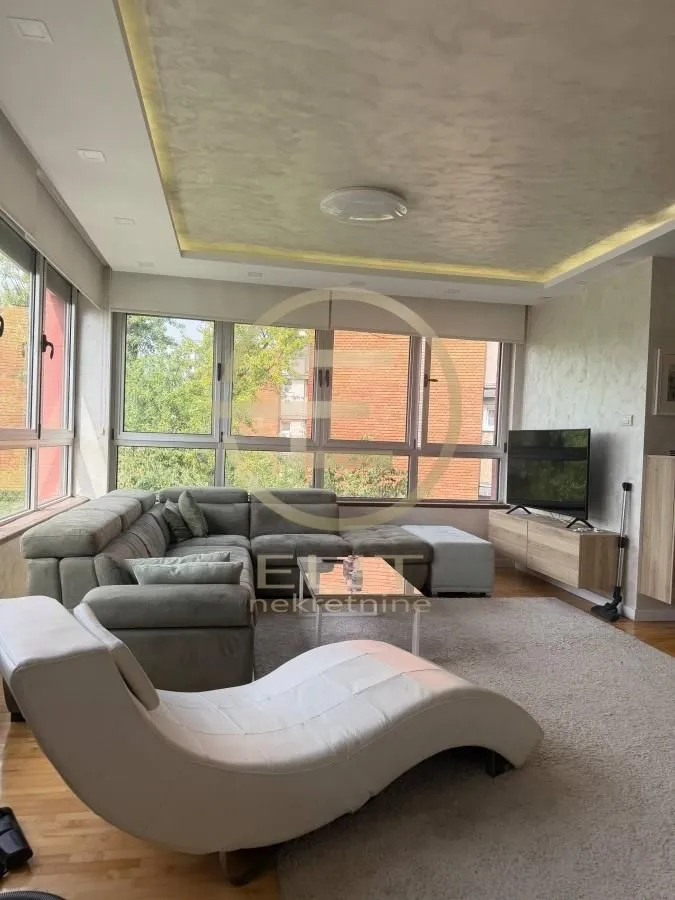 Izdavanje, stan, 52m², Sajam, Novi Sad Sve Podlokacije