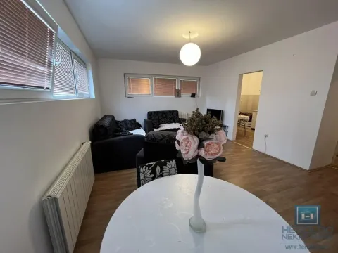 Prodaja, dvosoban stan, 55m², Centar, Jagodina - image 4