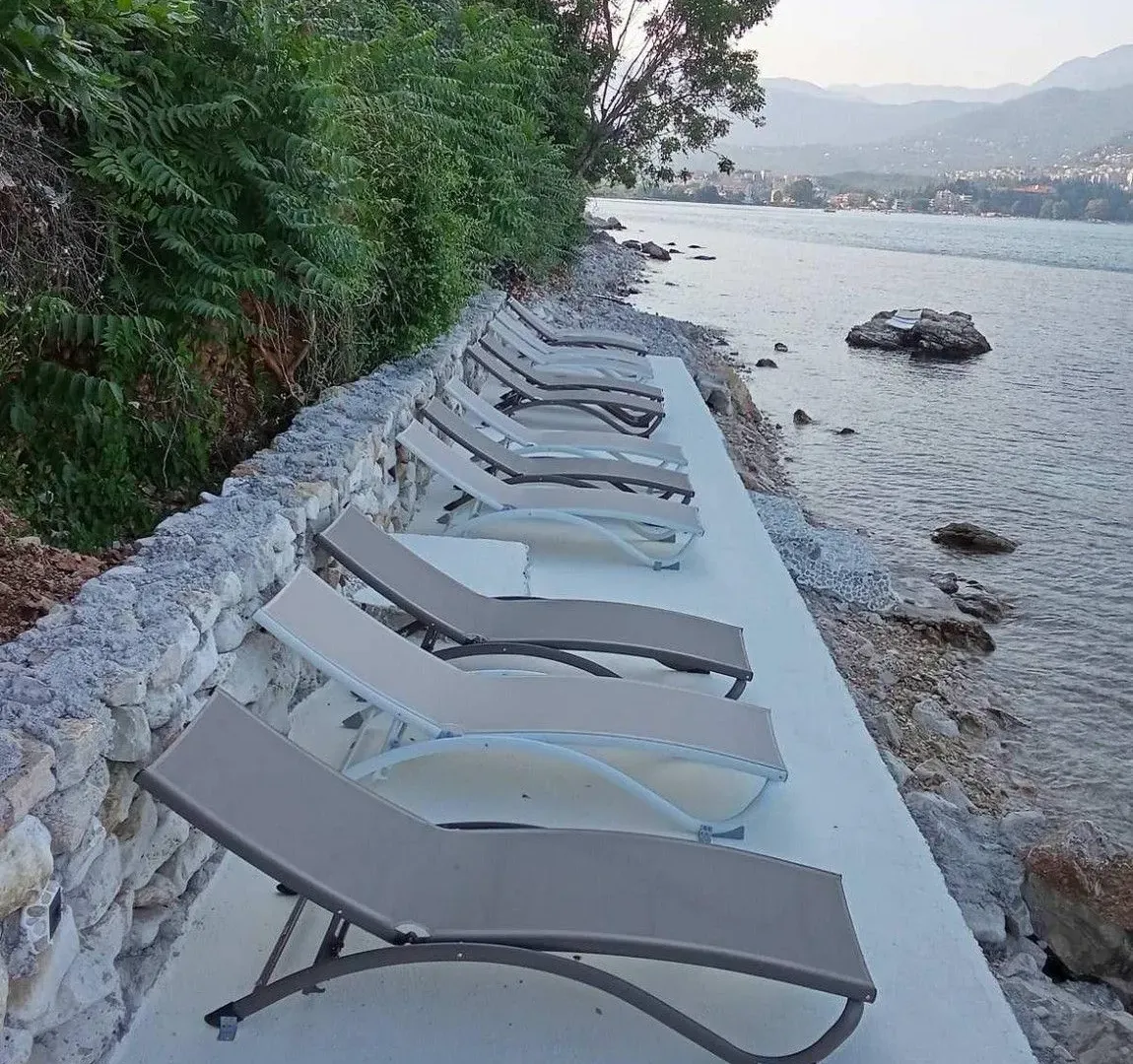 Prodaja, dvosoban stan, 57m², Njivice, Herceg Novi