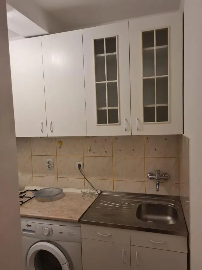 Izdavanje, jednosoban stan, 36m², Grbavica, Novi Sad Sve Podlokacije