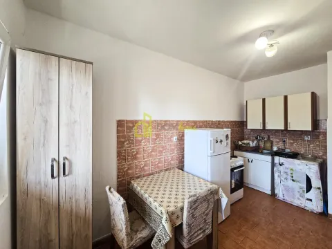Rent, studio apartment, 37m², Tološi, Podgorica - image 3