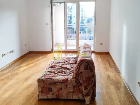 Izdavanje, jednosoban stan, 46m², Blok 9, Podgorica - image 3