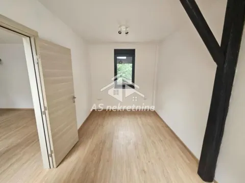 Izdavanje, kuća, 124m², Slavija, Vračar Sve Podlokacije - image 16