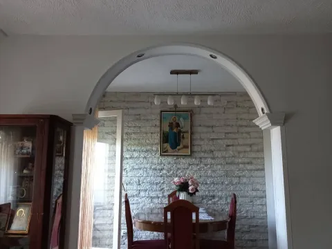 Sale, four bedroom apartment, 80m², Vračar, Šid - image 2