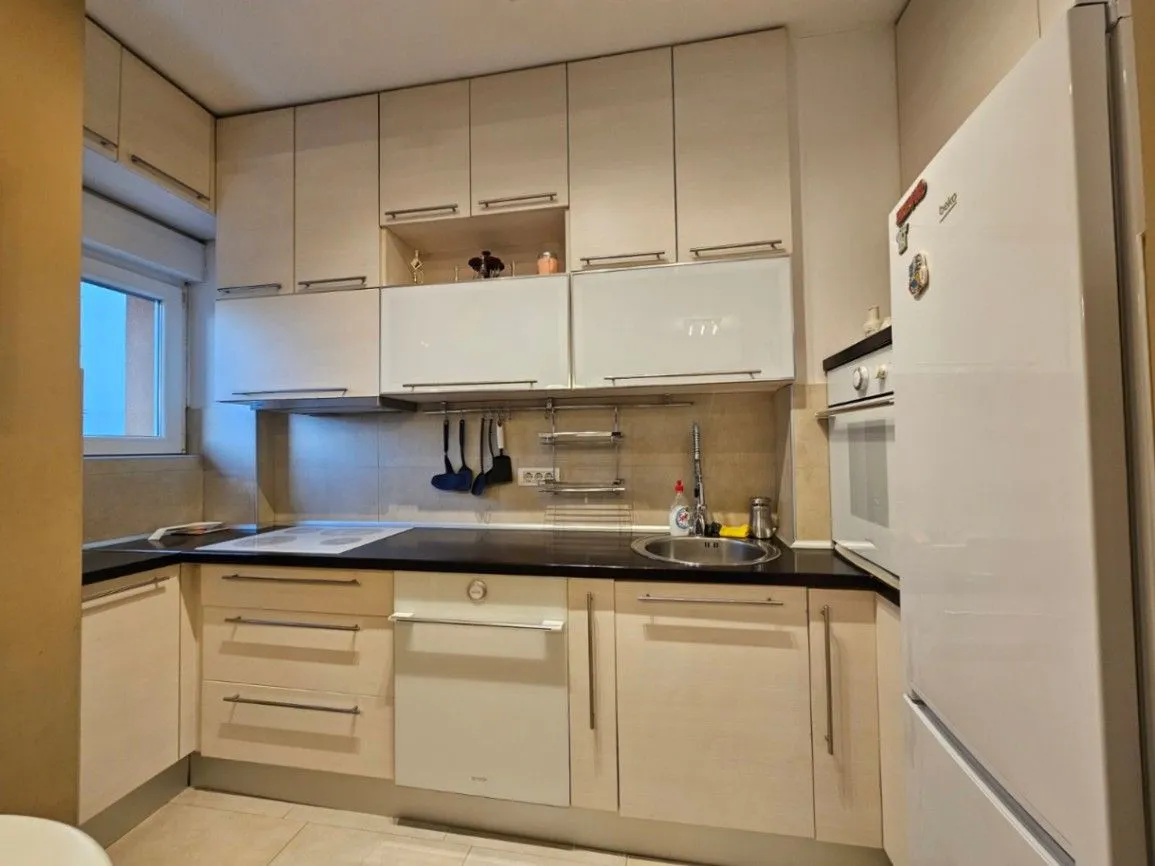 Izdavanje, dvosoban stan, 72m², City Kvart, Podgorica