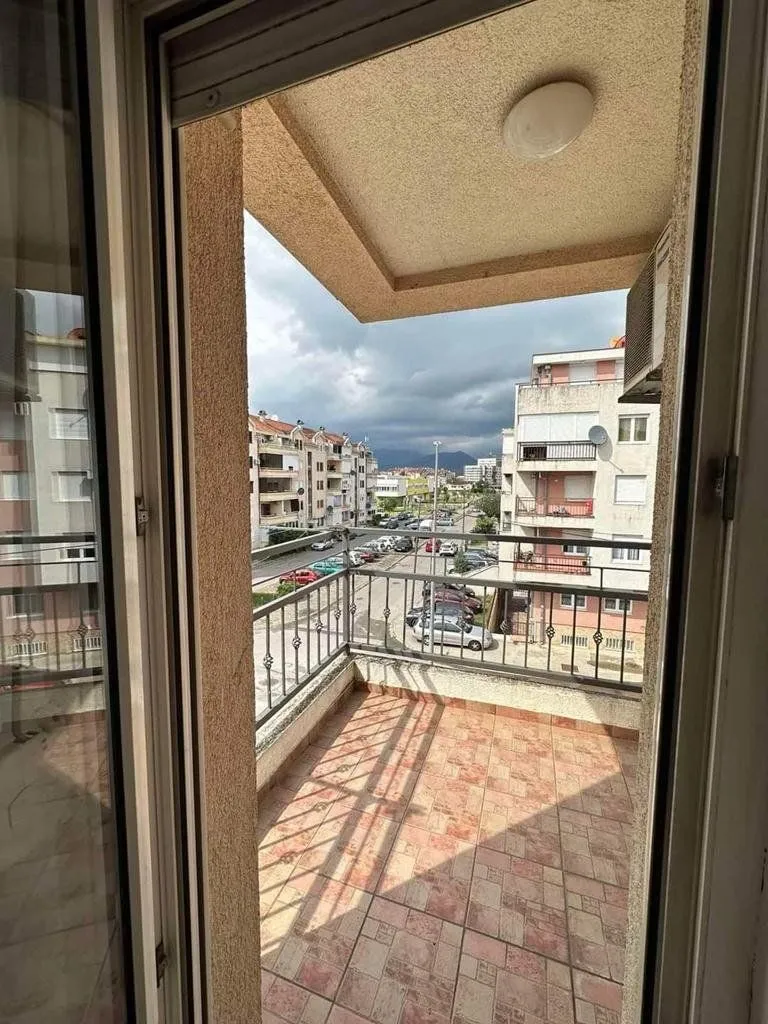 Rent, one bedroom apartment, 54m², Stari Aerodrom, Podgorica