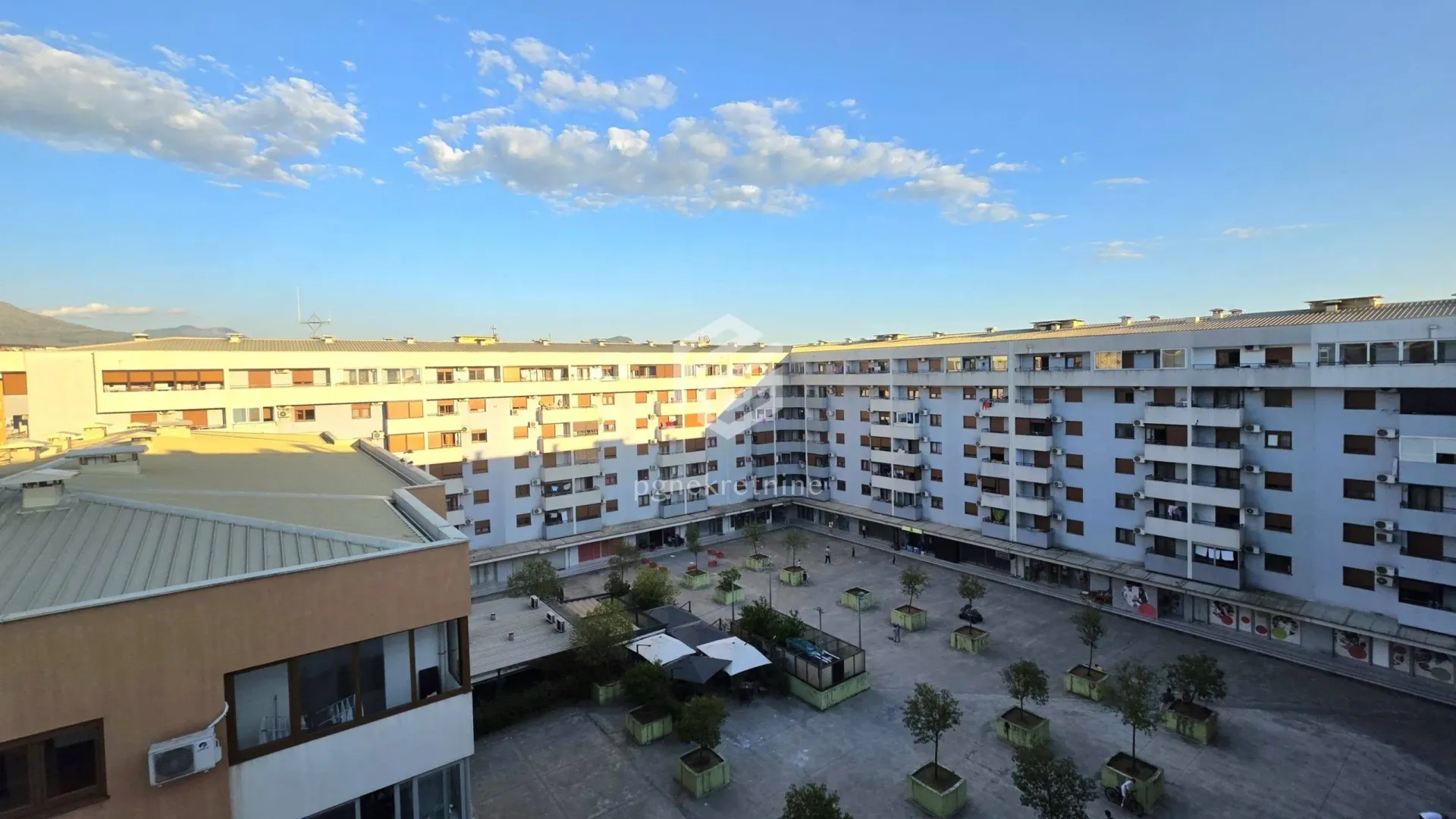 Prodaja, jednosoban stan, 45m², Stari Aerodrom, Podgorica
