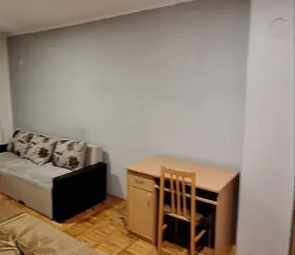 Izdavanje, garsonjera, 26m², Sajmište, Novi Sad - image 4