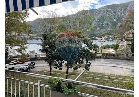 Izdavanje, dvosoban stan, 65m², Kotor, Crna Gora - image 5