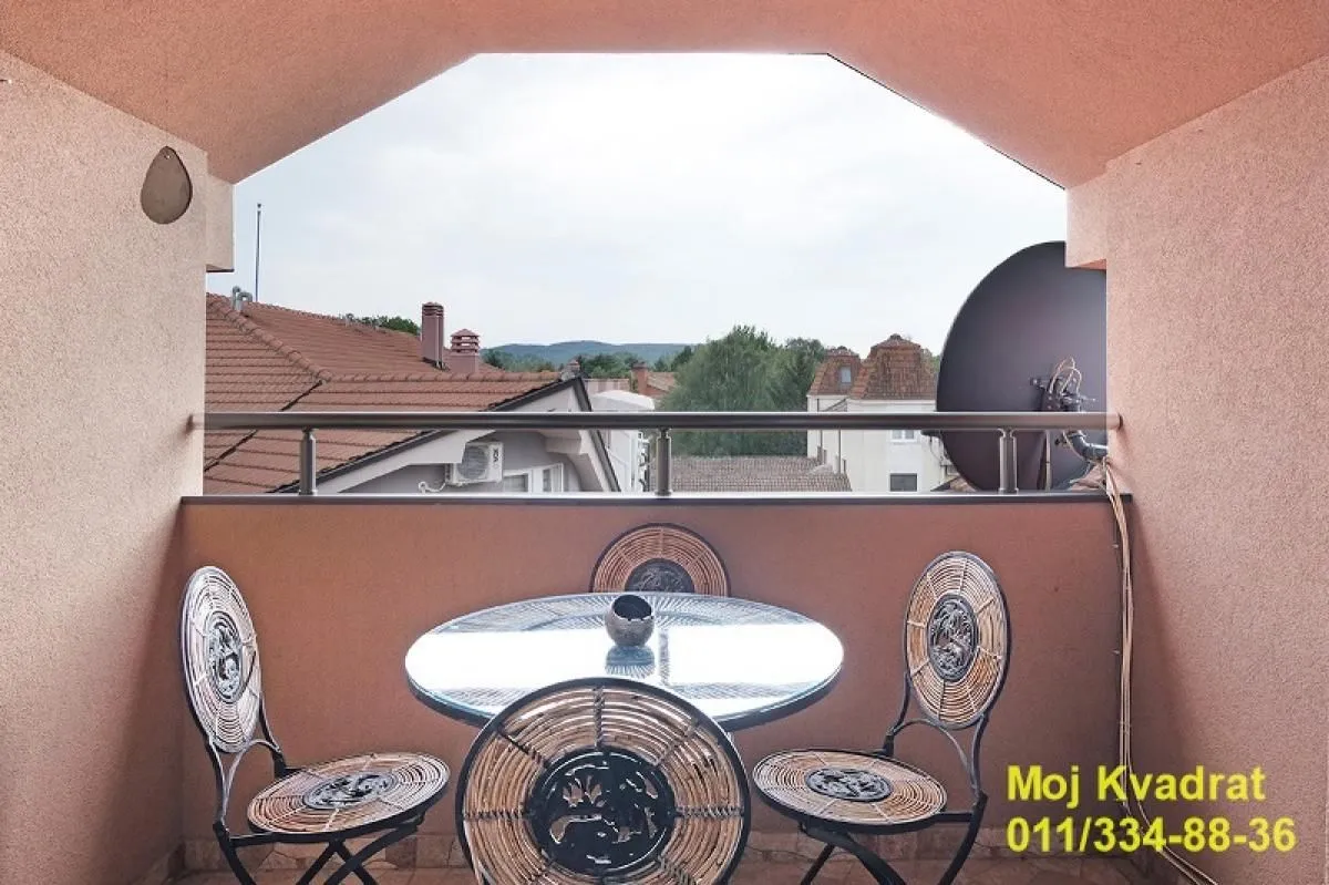 Prodaja, trosoban stan, 75m², Veliko Gradište, Srbija