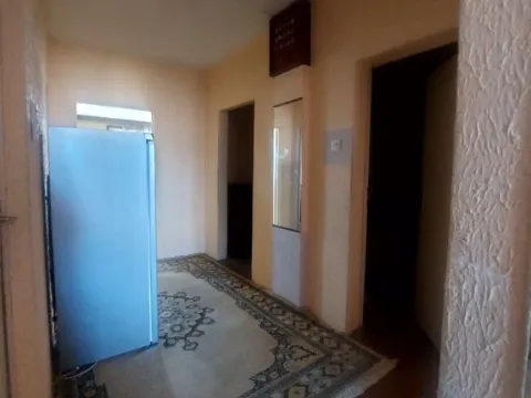 Prodaja, dvosoban stan, 84m², Centar, Nikšić - image 2