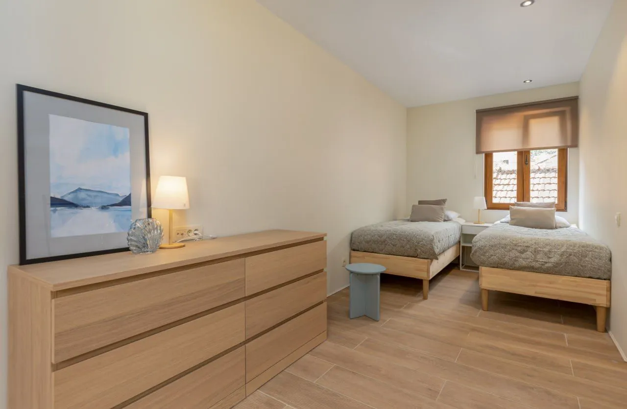 Prodaja, kuća, 170m², Škaljari, Kotor