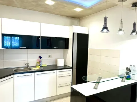 Rent, two bedroom apartment, 76m², City Kvart, Podgorica - image 3