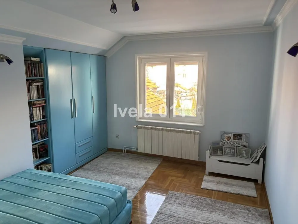 Sale, house, 349m², Palilula Sve Podlokacije, Beograd