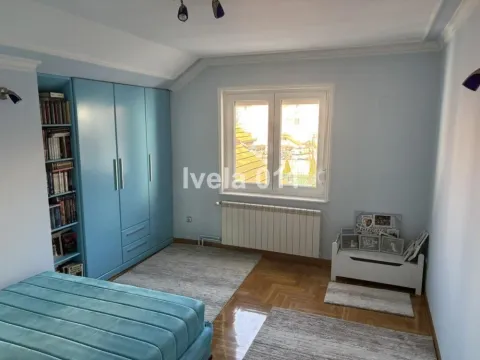 Prodaja, kuća, 349m², Borča 1, Borča Sve Podlokacije - image 7