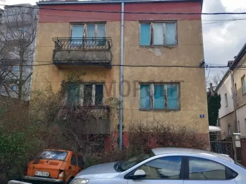 Kuća in Južni Bulevar
