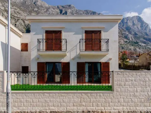 Sale, house, 192m², Dobrota, Kotor - image 3