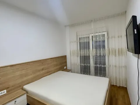 Izdavanje, jednosoban stan, 45m², Stari Aerodrom, Podgorica - image 7