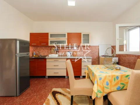 Izdavanje, dvosoban stan, 70m², Gornja Gorica, Podgorica - image 2