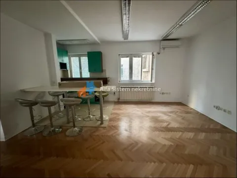 Izdavanje, stan, 147m², Stari Grad, Beograd - image 8