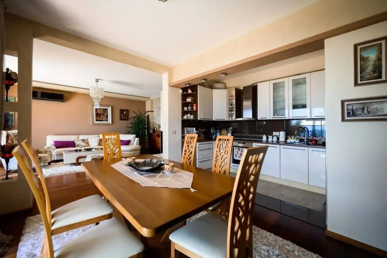 Sale, house, 252m², Šušanj, Bar