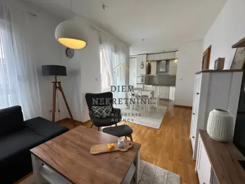 Rent, one bedroom apartment, 51m², City Kvart, Podgorica - image 1