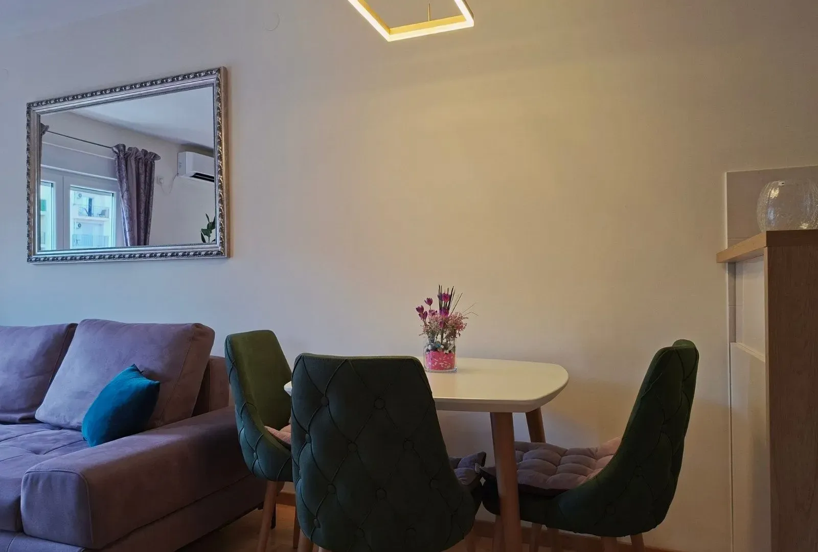 Izdavanje, jednosoban stan, 45m², Pobrežje, Podgorica