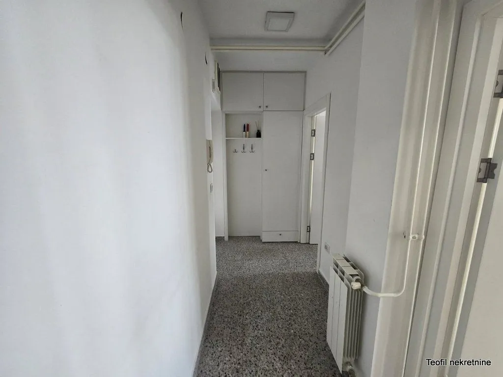 Rent, one bedroom apartment, 40m², Vračar, Šid
