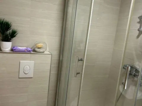 Izdavanje, dvosoban stan, 64m², City Kvart, Podgorica - image 13