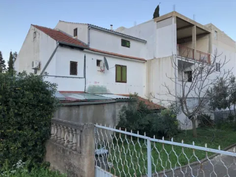 Sale, house, 250m², Radovići, Tivat