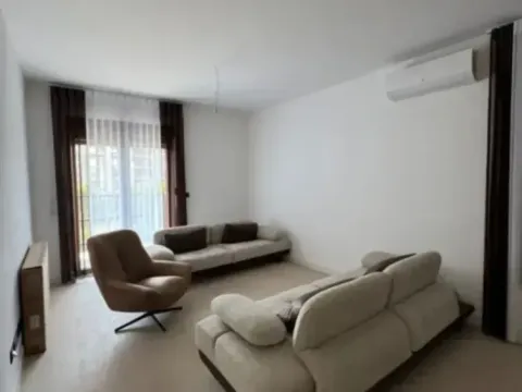 Izdavanje, jednosoban stan, 53m², City Kvart, Podgorica - image 3