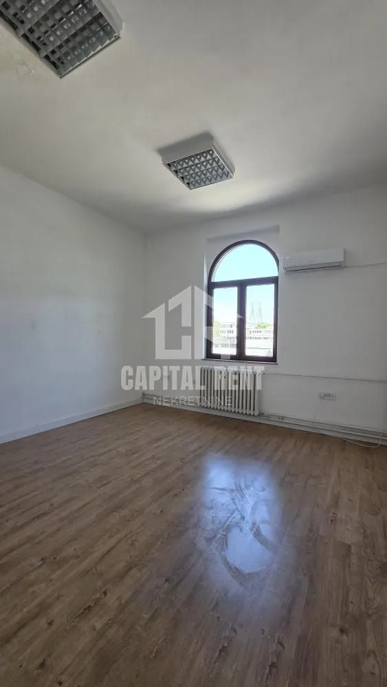 Rent, office space, 19m², Senjak, Beograd