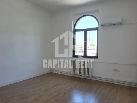 Izdavanje, poslovni prostor, 19m², Senjak, Beograd - image 5