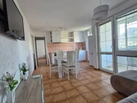 Sale, three bedroom apartment, 76m², Sutomore, Bar - image 1