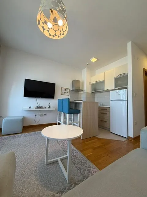 Izdavanje, garsonjera, 30m², City Kvart, Podgorica