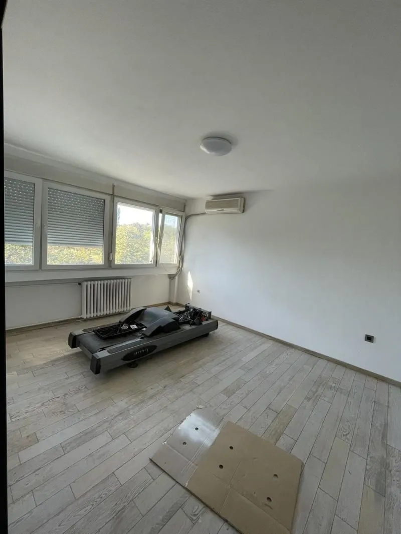 Prodaja, trosoban stan, 92m², Novi Beograd Sve Podlokacije, Beograd