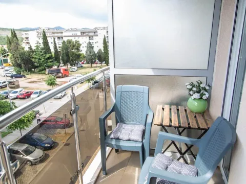 Izdavanje, jednosoban stan, 46m², Blok 9, Podgorica - image 20