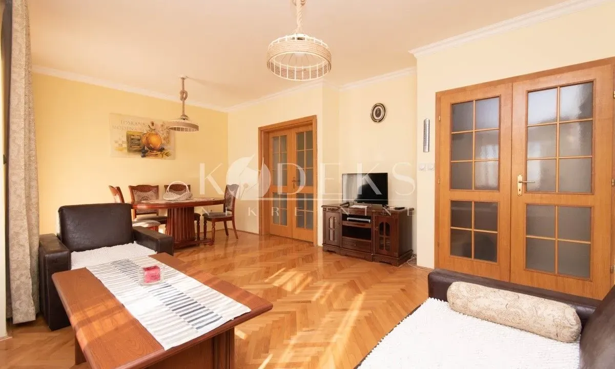 Izdavanje, jednosoban stan, 57m², Stari Aerodrom, Podgorica