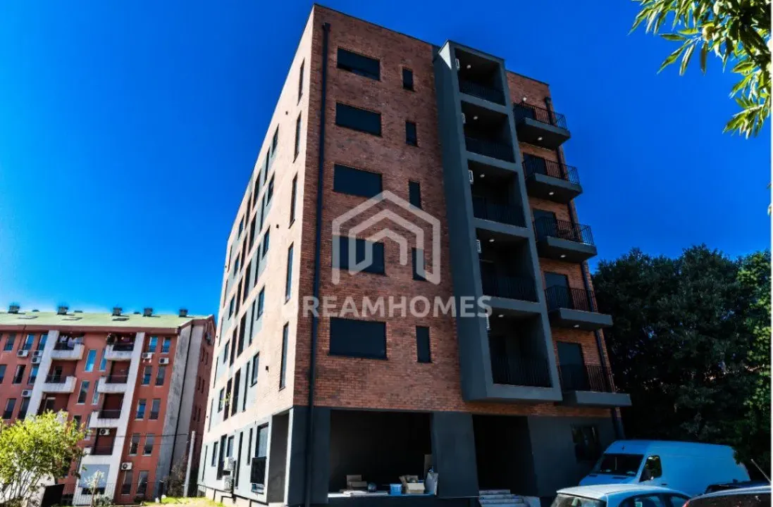 Izdavanje, jednosoban stan, 45m², Vezirov Most, Podgorica