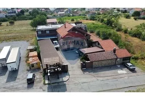 Prodaja, plac, Tološi, Podgorica - image 4