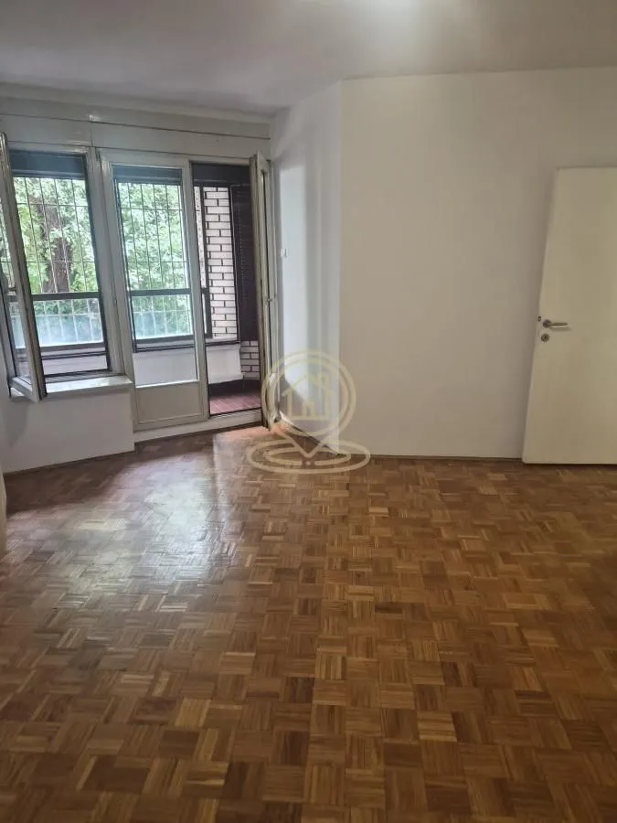 Rent, office space, 78m², Vračar Hram, Vračar Sve Podlokacije