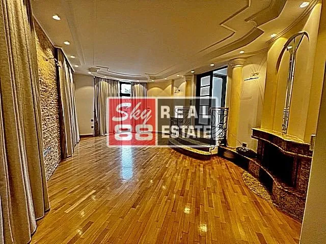 Rent, house, 300m², Voždovac Sve Podlokacije, Beograd