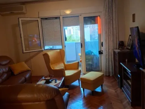 Sale, two bedroom apartment, 56m², Centar, Bar - image 2