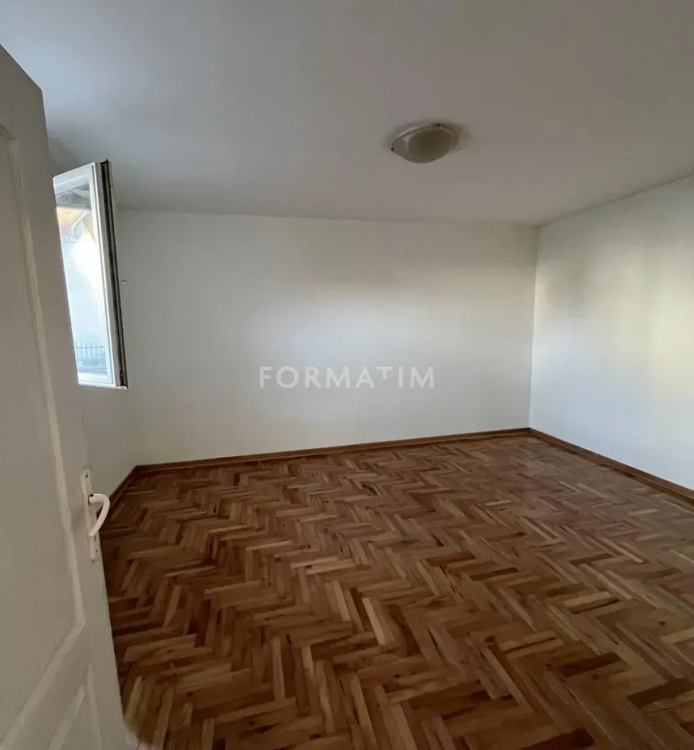 Rent, four bedroom apartment, 100m², Krnjaca, Palilula Sve Podlokacije