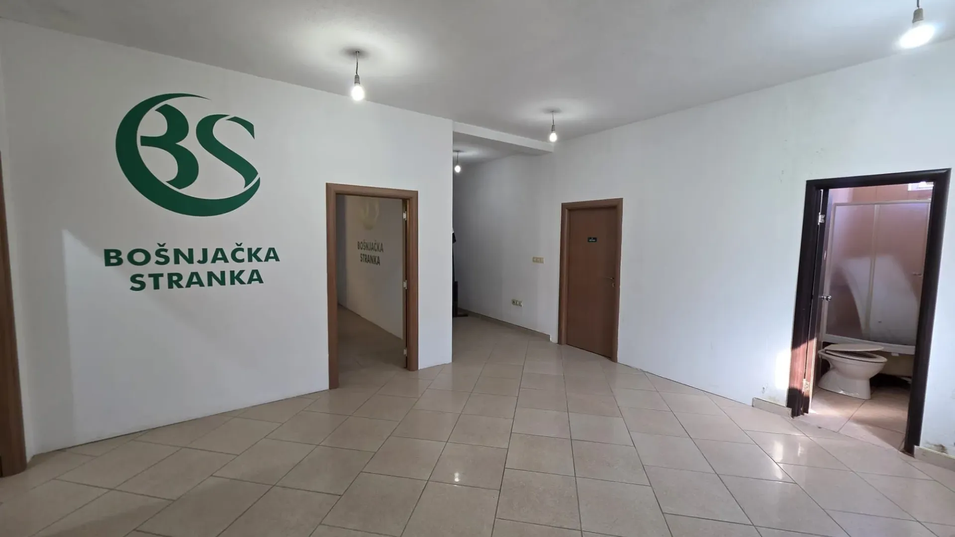Sale, office space, 209m², Centar, Plav