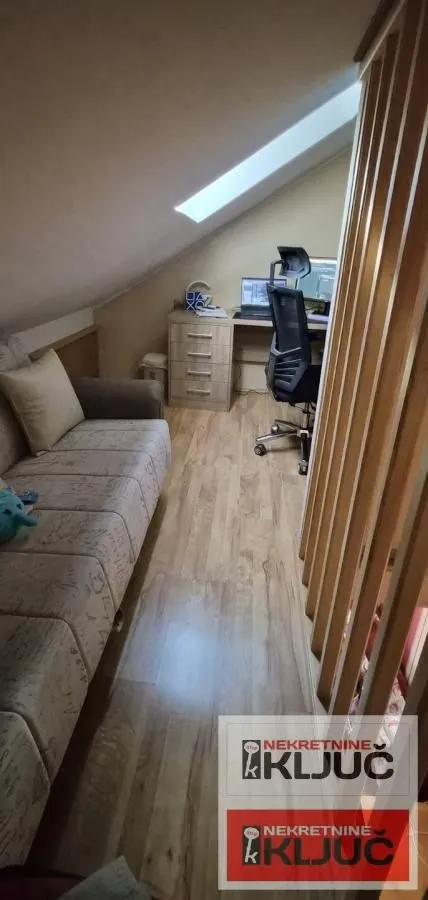 Prodaja, dvosoban stan, 52m², Centar, Novi Sad