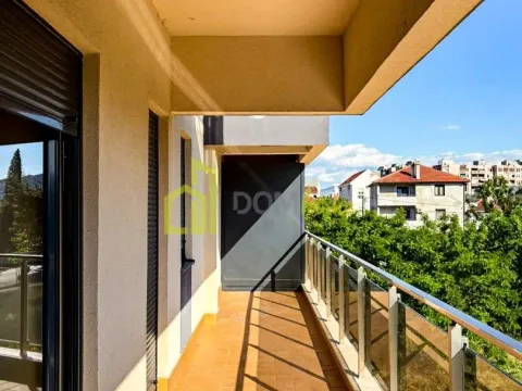 Izdavanje, dvosoban stan, 54m², Blok 9, Podgorica - image 5